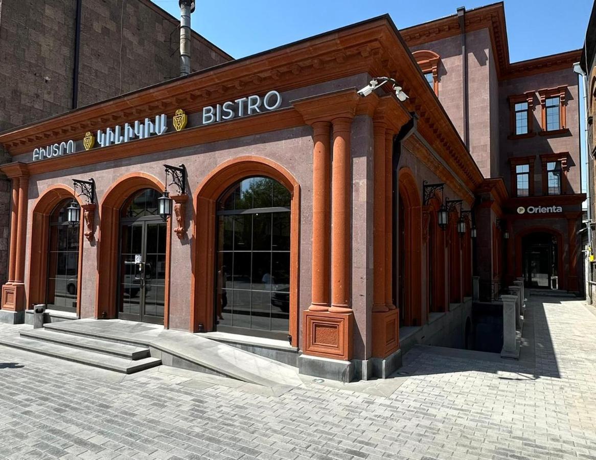 Orienta Hotel Gyumri Ngoại thất bức ảnh