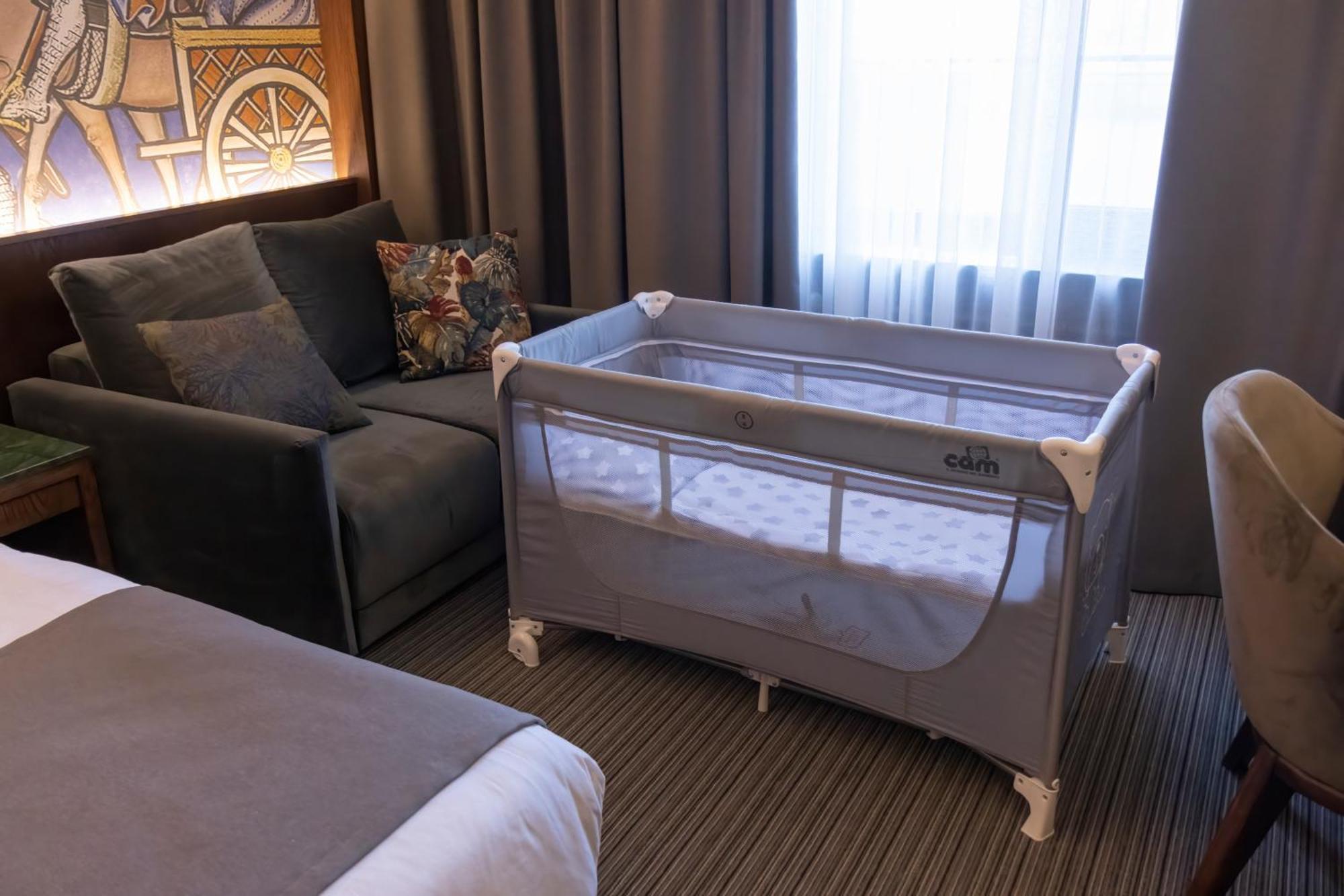 Orienta Hotel Gyumri Ngoại thất bức ảnh