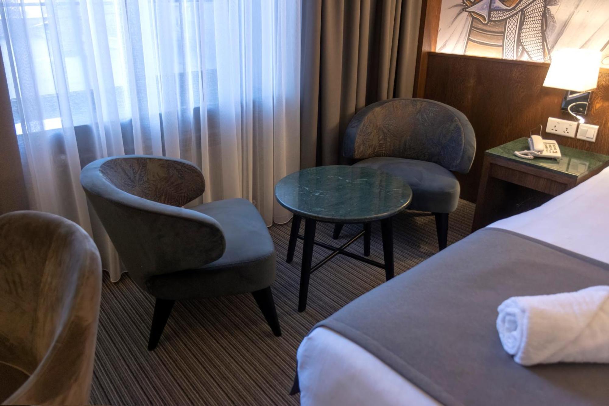 Orienta Hotel Gyumri Ngoại thất bức ảnh