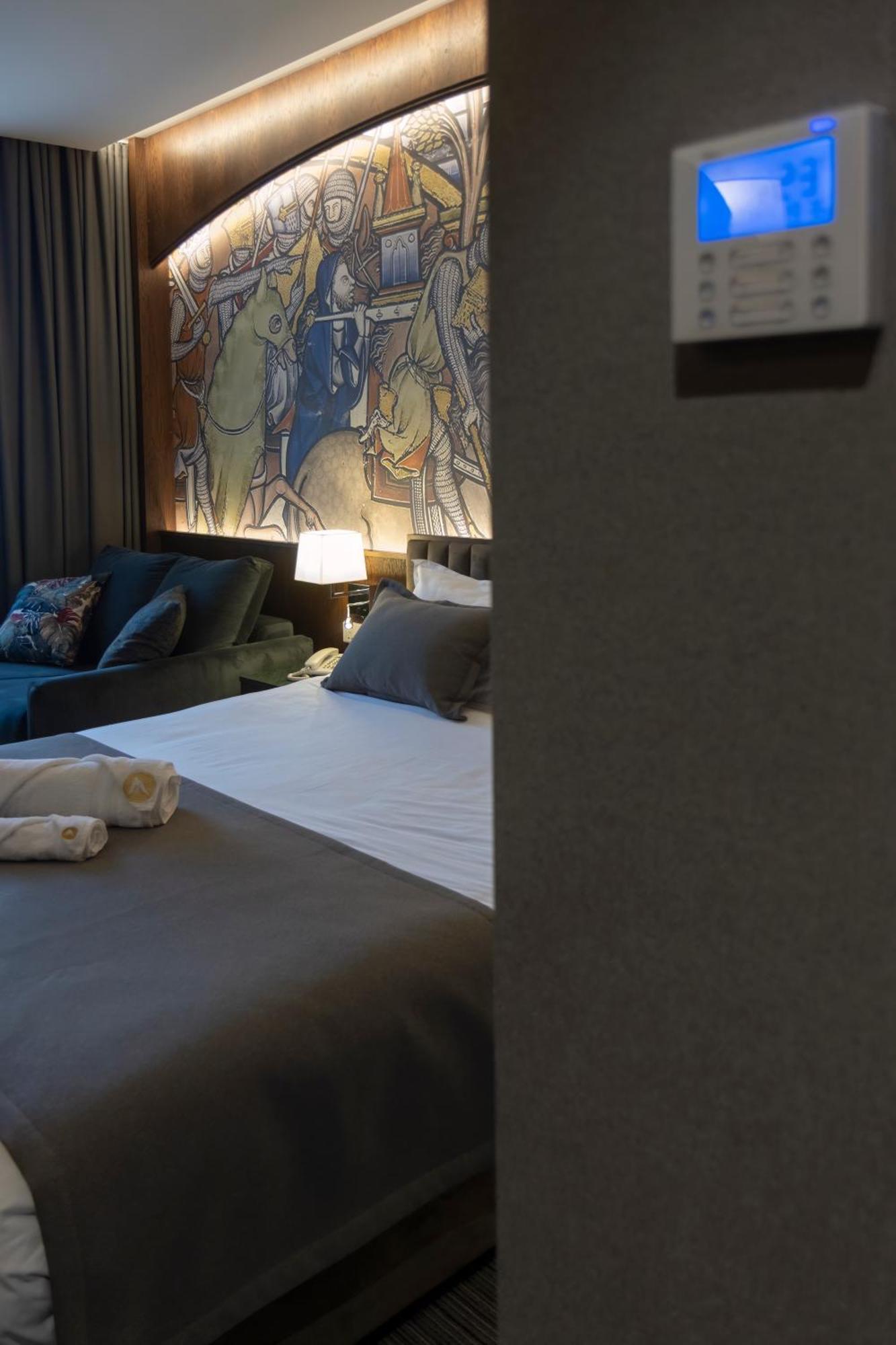 Orienta Hotel Gyumri Ngoại thất bức ảnh